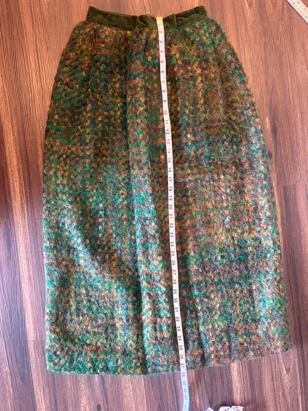Vintage union made 1960s Green Multi-Tone Wool Blend Skirt - Picture 13 of 15